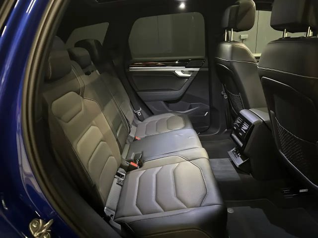 Volkswagen Touareg IQ.Drive R-Line