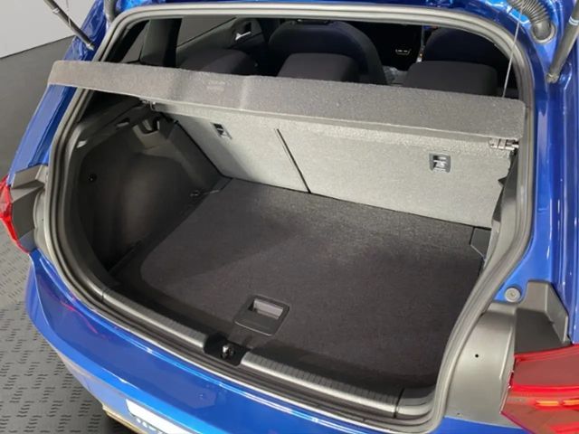 Volkswagen Polo 1.0 TSI DSG R-Line