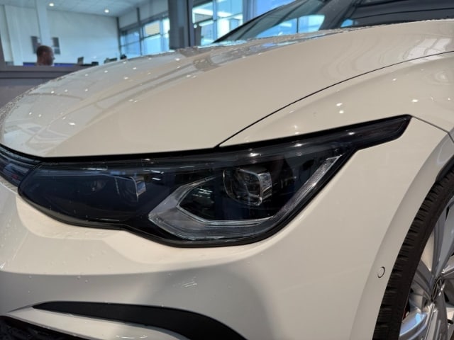 Volkswagen Golf 2.0 TSI DSG Golf VIII