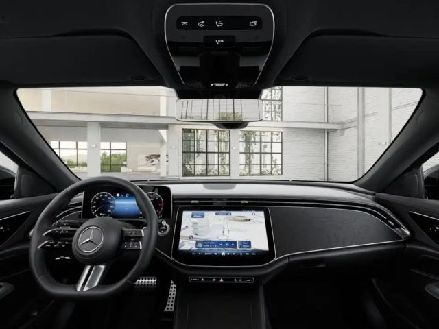 Mercedes-Benz E 220 AMG Line E 220 d Sedan