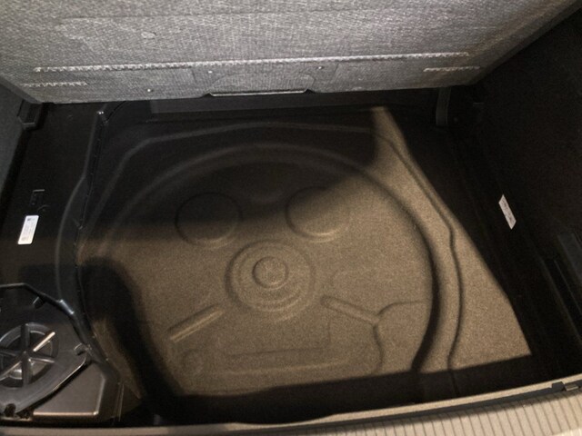 Volkswagen Tiguan Tiguan 1,5   R-L  BT110eTSID7F