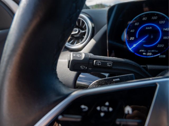 Mercedes-Benz EQA 300 4MATIC