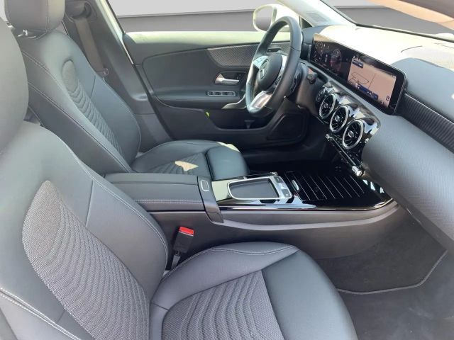 Mercedes-Benz A 180 Progressive