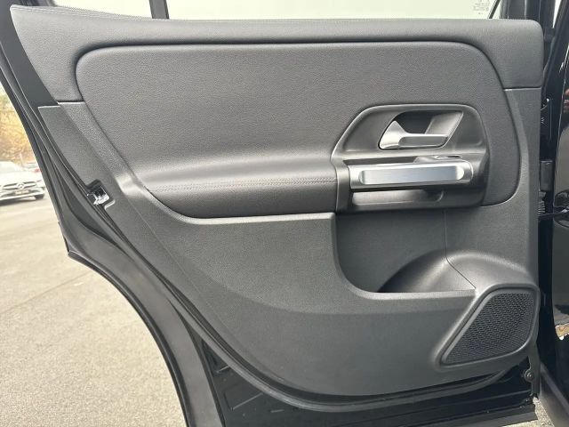 Mercedes-Benz GLB 200 4MATIC