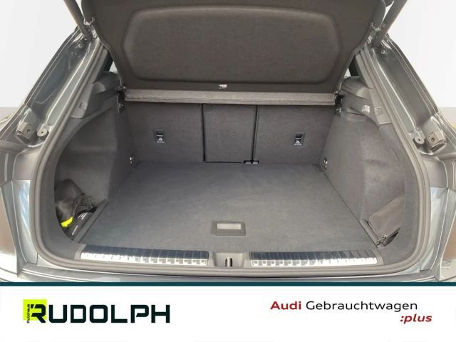 Audi Q3 S-Line S-Tronic