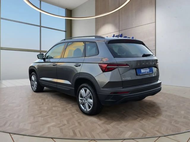 Skoda Karoq 1,0TSI 115PS Navi/LED/ACC/Kamera/Winterp.    **