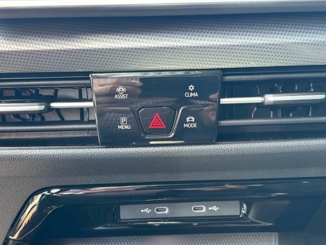 Volkswagen Golf 1.5 eTSI Golf VIII