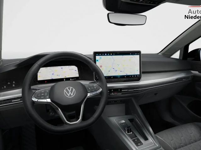 Volkswagen Golf 1.5 eTSI DSG