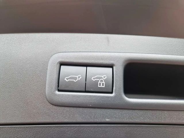 Lexus UX 250h Luxury Line