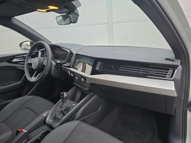 Audi A1 30 TFSI Allstreet S-Line