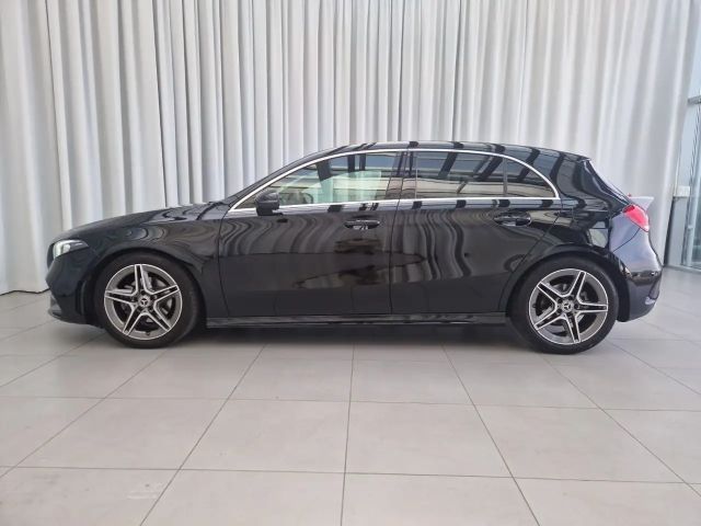Mercedes-Benz A 180 AMG Line Hatchback