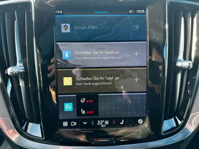 Volvo V60 AWD Plus T8