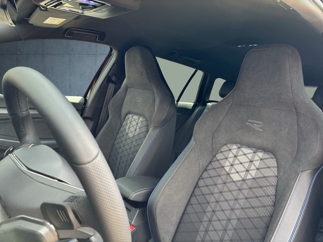 Volkswagen Golf 2.0 TDI DSG R-Line Variant