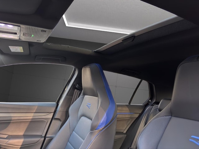 Volkswagen Golf 2.0 TSI DSG