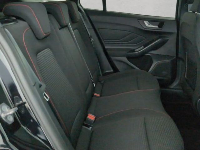 Ford Focus EcoBoost ST Line Wagon