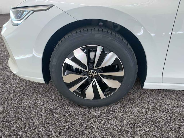 Volkswagen Golf 1.5 eTSI DSG