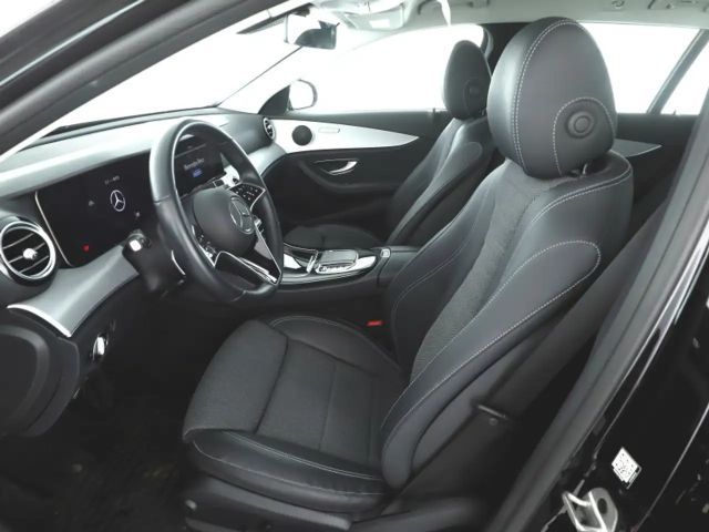 Mercedes-Benz E 220 AVANTGARDE E 220 d Estate
