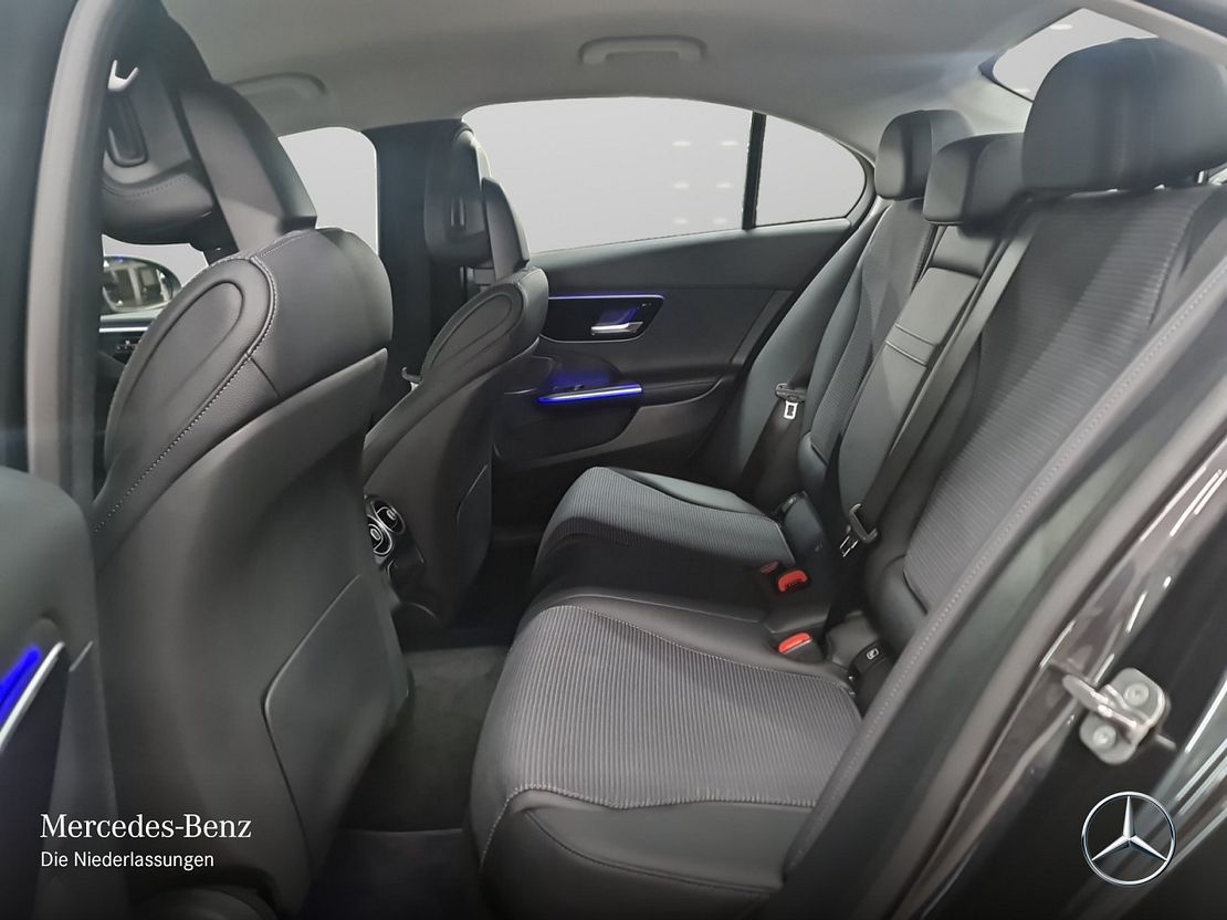 Mercedes-Benz C 180 AVANTGARDE Sedan