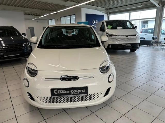 Fiat 500e e   (RED)