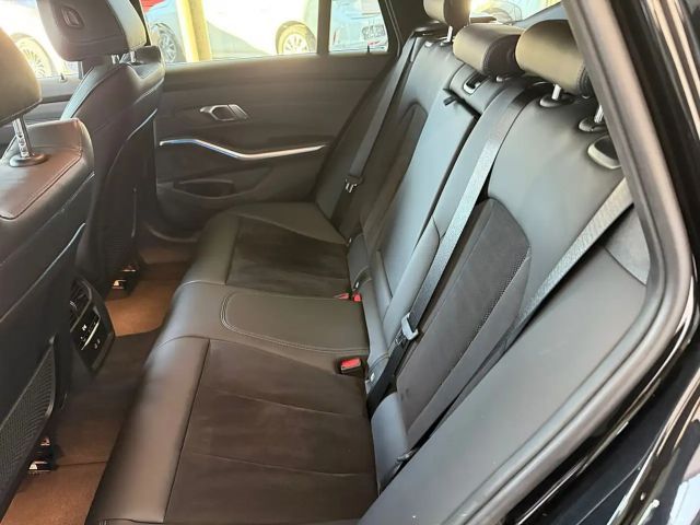 BMW 330 330e Touring