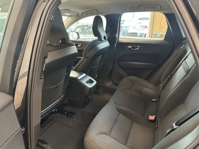Volvo XC60 Momentum