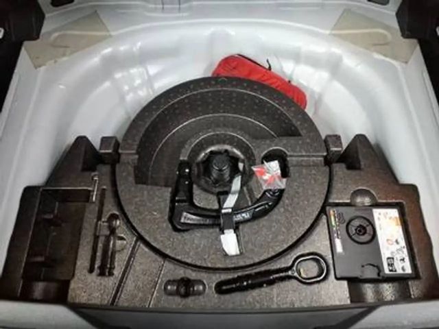 Volkswagen T-Roc 1.5 TSI DSG R-Line