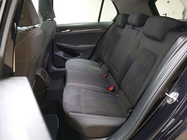 Volkswagen Golf 2.0 TDI DSG Style