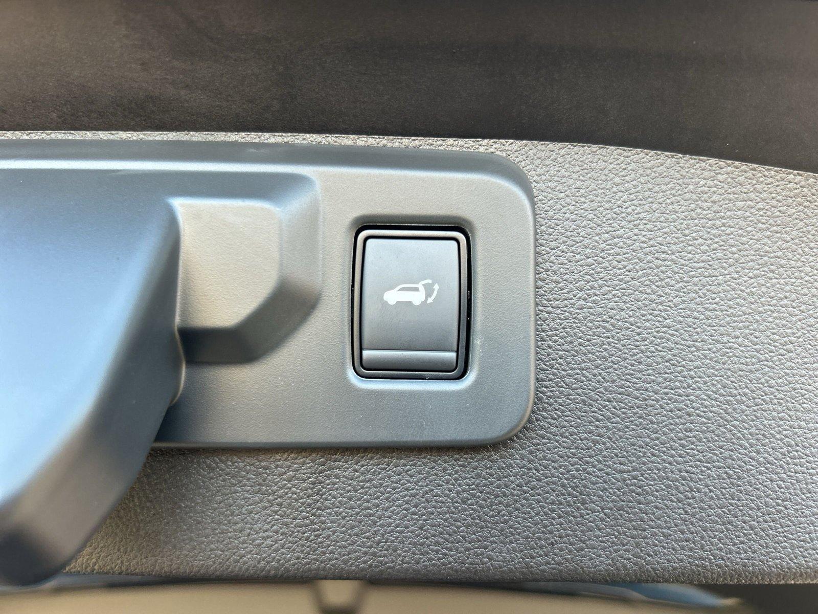 Mitsubishi Grandis 1.8 First Edition