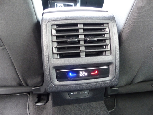 Volkswagen Golf 2.0 TDI DSG Variant