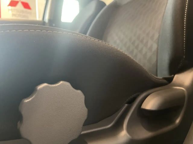 Mitsubishi Space Star Star