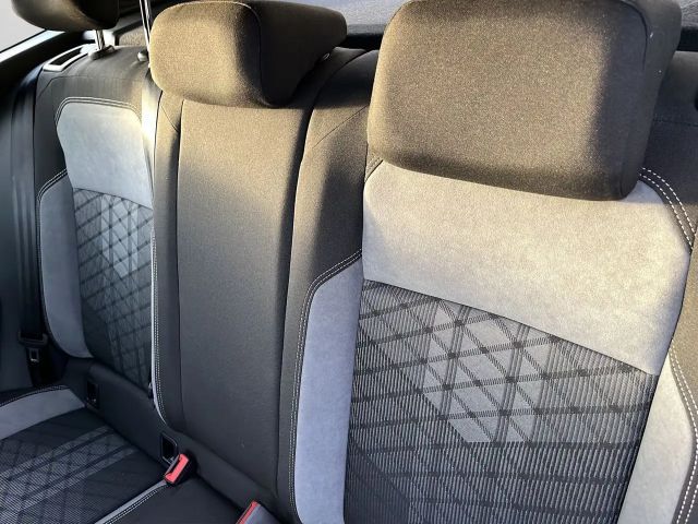 Volkswagen Taigo 1.0 TSI DSG R-Line