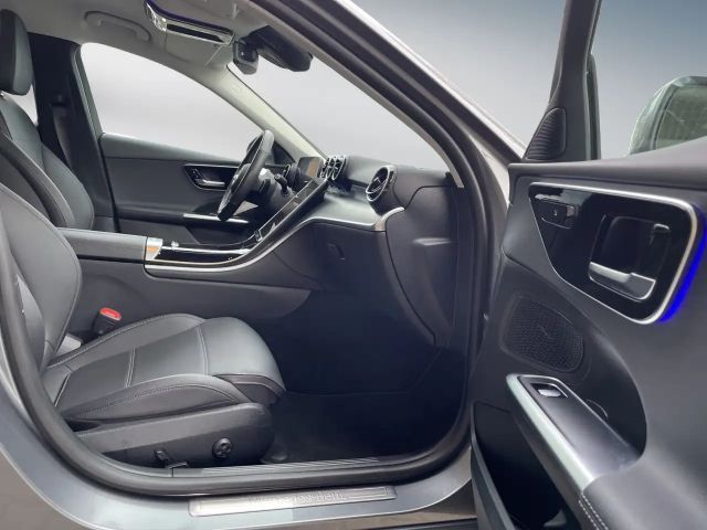 Mercedes-Benz C 180 AVANTGARDE Sedan