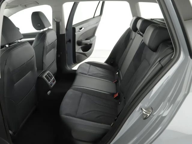 Volkswagen Golf Business DSG Variant