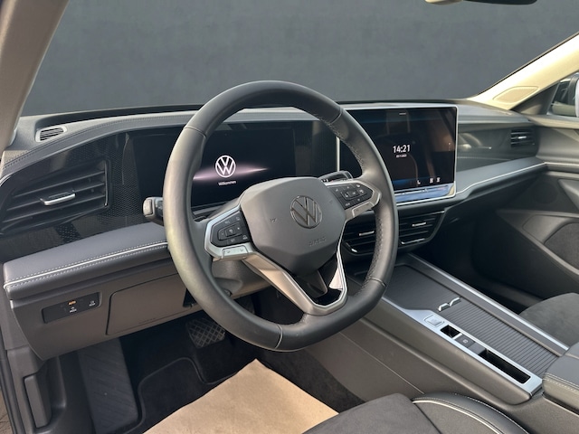 Volkswagen Passat 1.5 eTSI Business