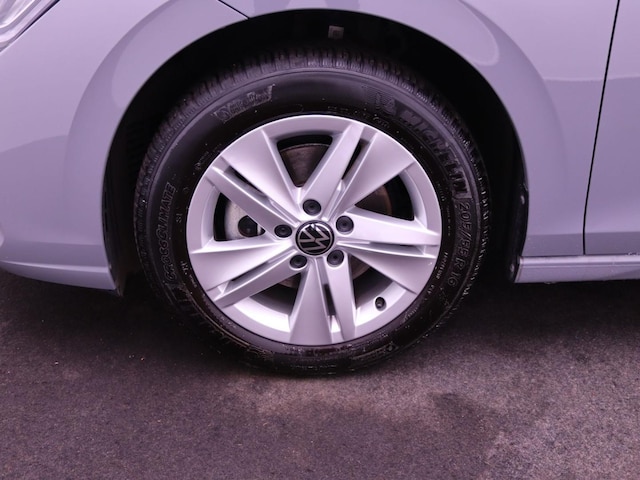 Volkswagen Golf 1.5 eTSI DSG Golf VIII Life