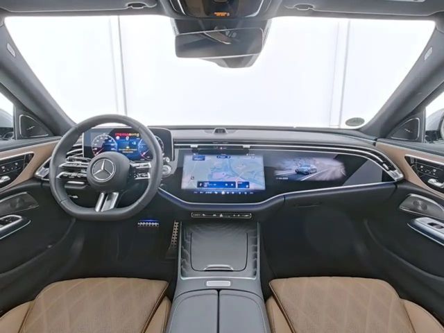 Mercedes-Benz E 220 AMG Line E 220 d Sedan