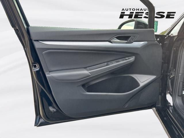 Volkswagen Golf 1.5 eTSI DSG Golf VIII