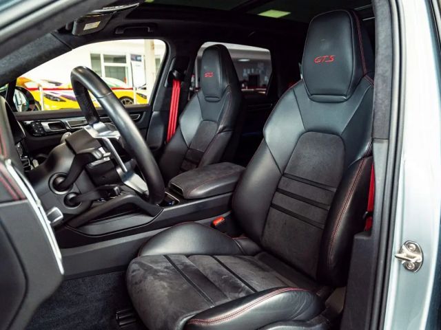 Porsche Cayenne GTS