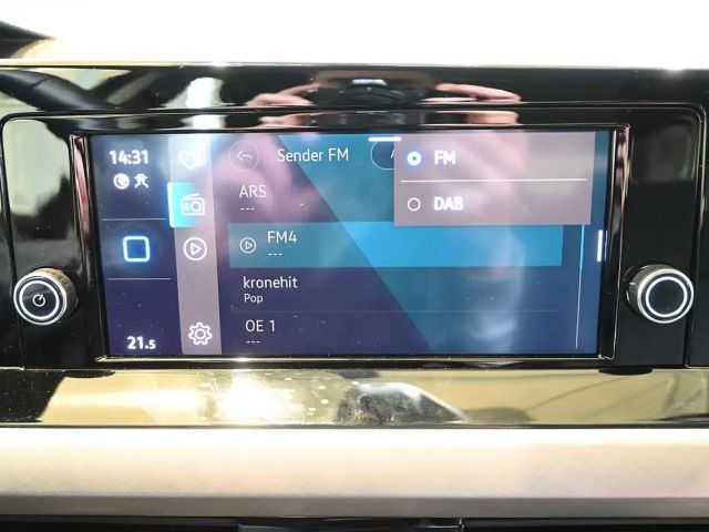 Volkswagen Golf Life Variant