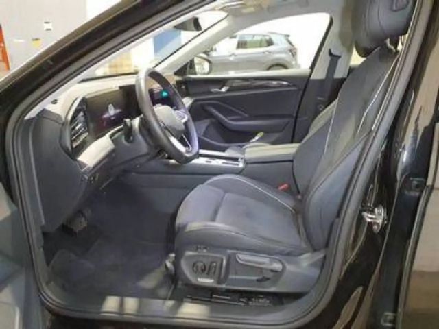 Volkswagen Passat 1.5 eTSI Business DSG Variant