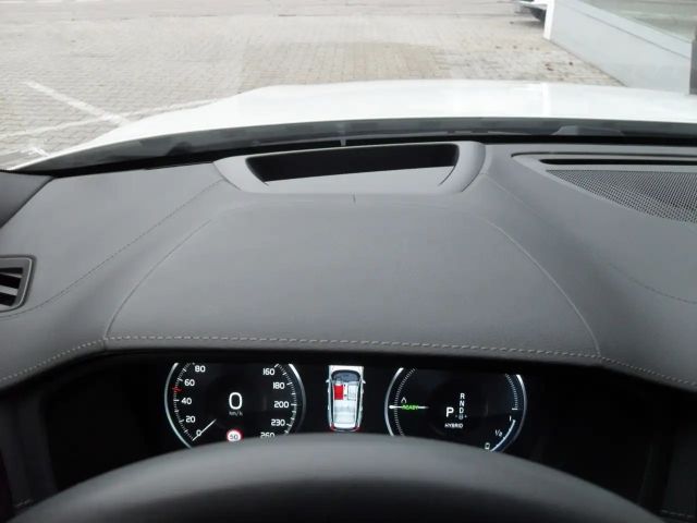 Volvo V60 AWD R-Design T8