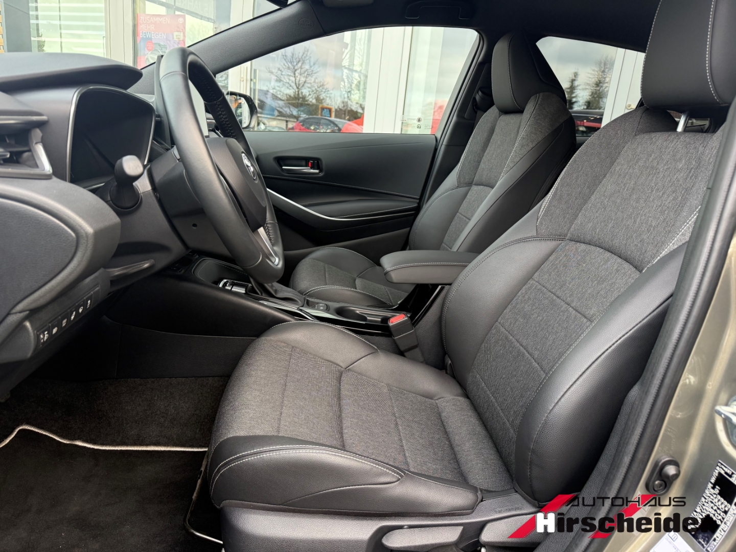 Toyota Corolla 5-deurs Basis Team D