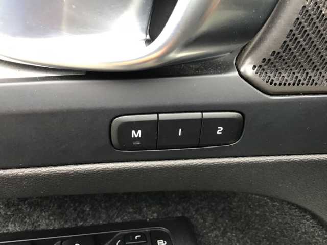 Volvo XC40 Bright Plus Recharge T4