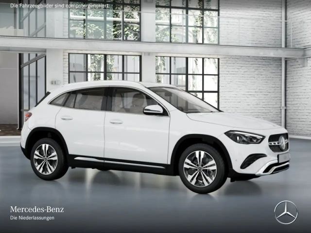 Mercedes-Benz GLA 220 4MATIC Progressive