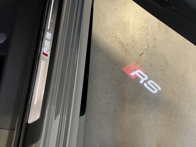 Audi RS6 Avant Quattro