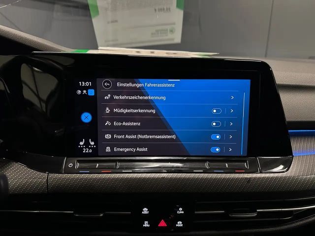 Volkswagen Golf 1.5 eTSI DSG IQ.Drive R-Line