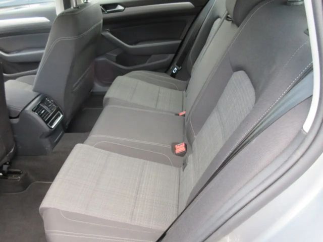 Volkswagen Passat 2.0 TDI Business DSG Variant