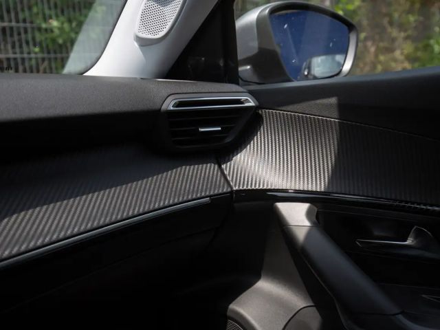 Peugeot 2008 Allure Pack EAT8 PureTech