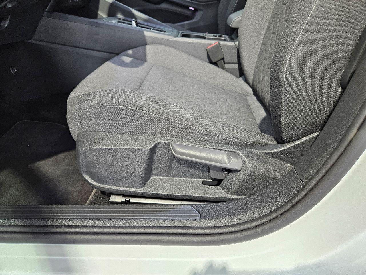 Volkswagen Golf 1.5 eTSI DSG Life