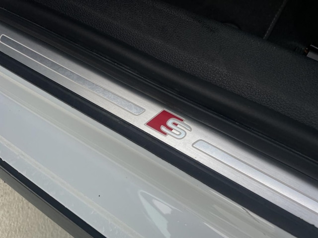 Audi A4 35 TDI Avant S-Line S-Tronic